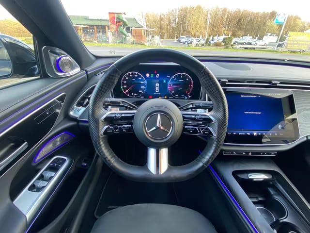 Mercedes-Benz E-klasa E220d AMG, fotografija 13