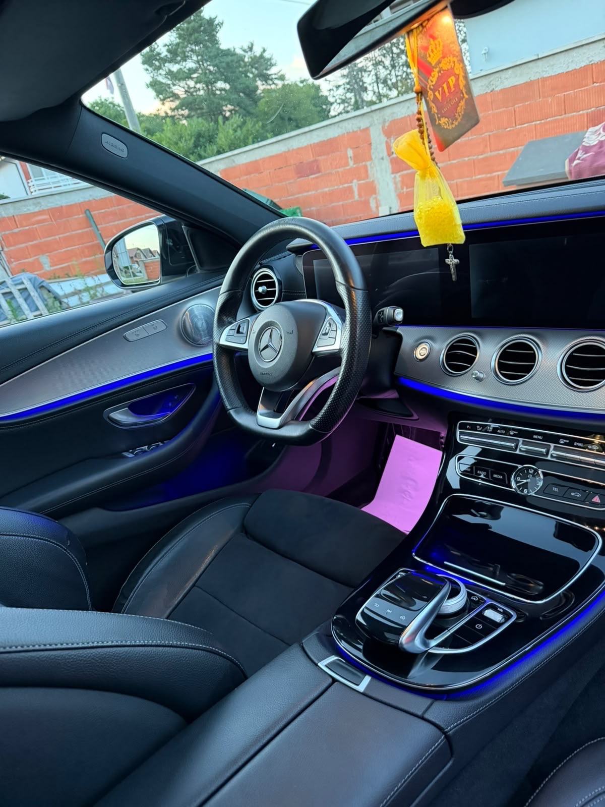 Mercedes-Benz E-klasa E220D reg. do 7/2027. Bez zamjena, fotografija 10