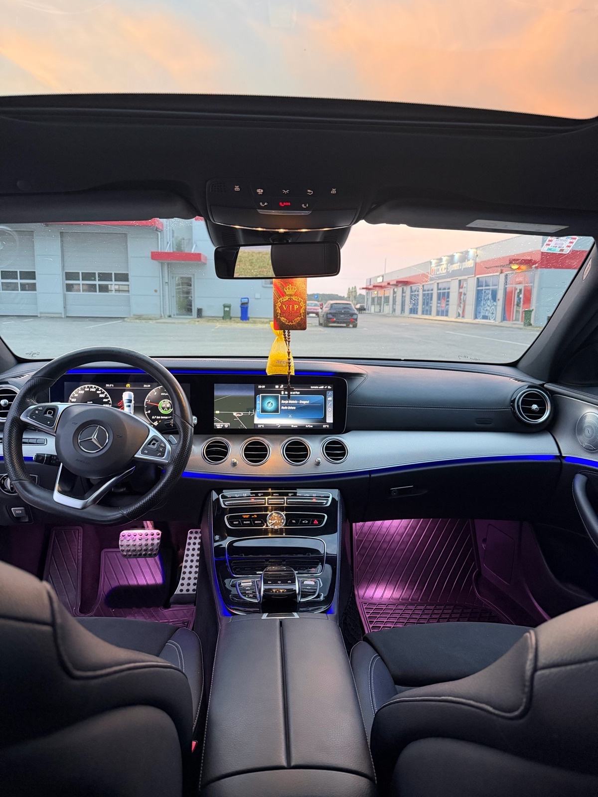 Mercedes-Benz E-klasa E220D reg. do 7/2027. Bez zamjena, fotografija 13