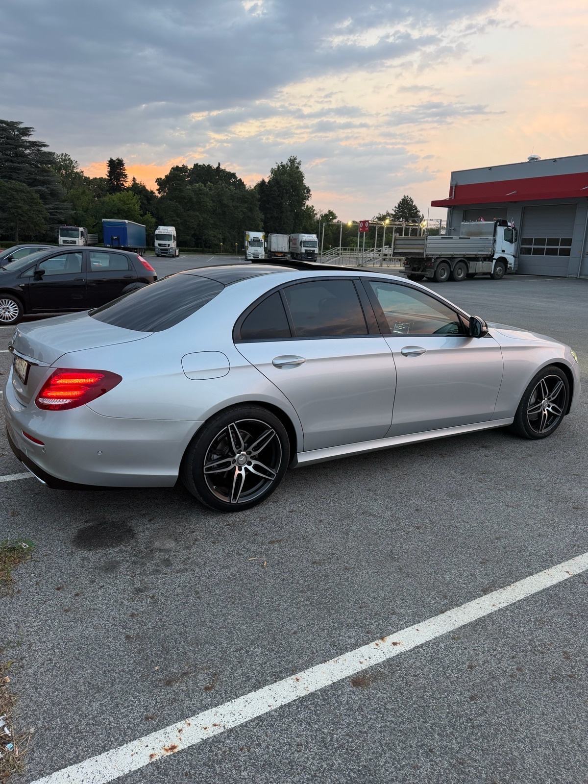 Mercedes-Benz E-klasa E220D reg. do 7/2027. Bez zamjena, fotografija 4