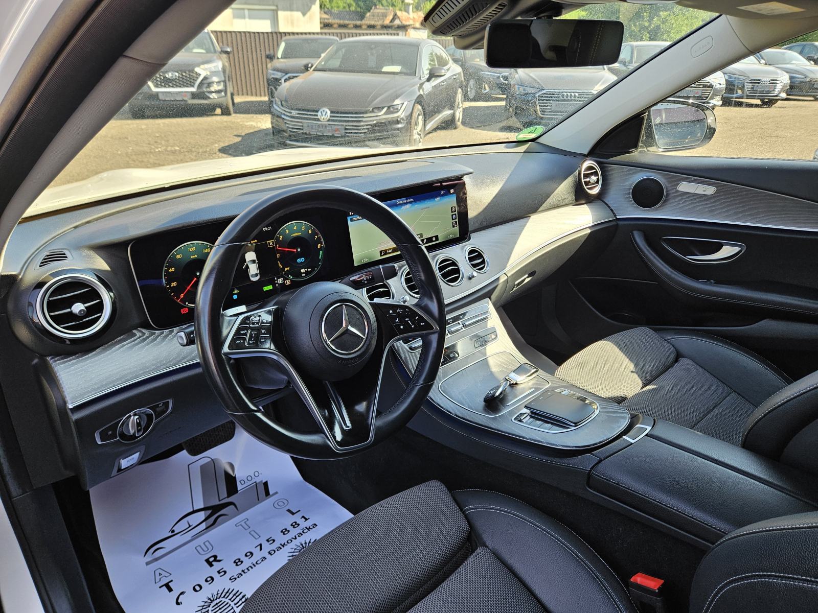 Mercedes-Benz E-klasa E300e,LEASING BEZ UČEŠĆA I BEZ JAMACA, fotografija 12