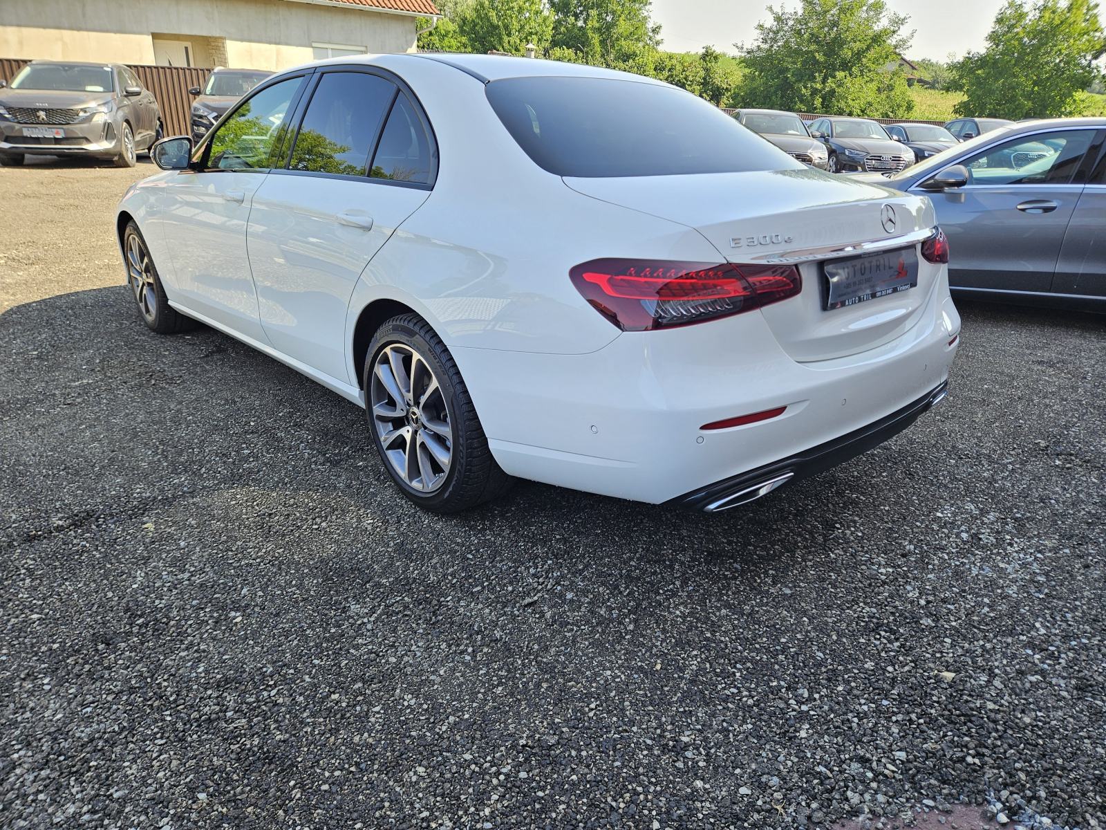 Mercedes-Benz E-klasa E300e,LEASING BEZ UČEŠĆA I BEZ JAMACA, pogled izvana - slika 4