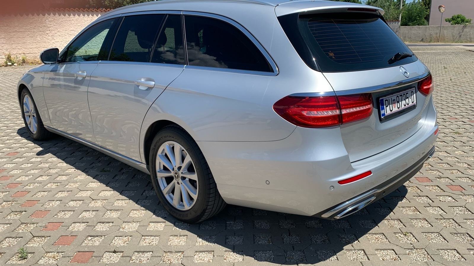 Mercedes-Benz E-klasa T-model 220 d HR regestriran! Kao nov!, fotografija 7