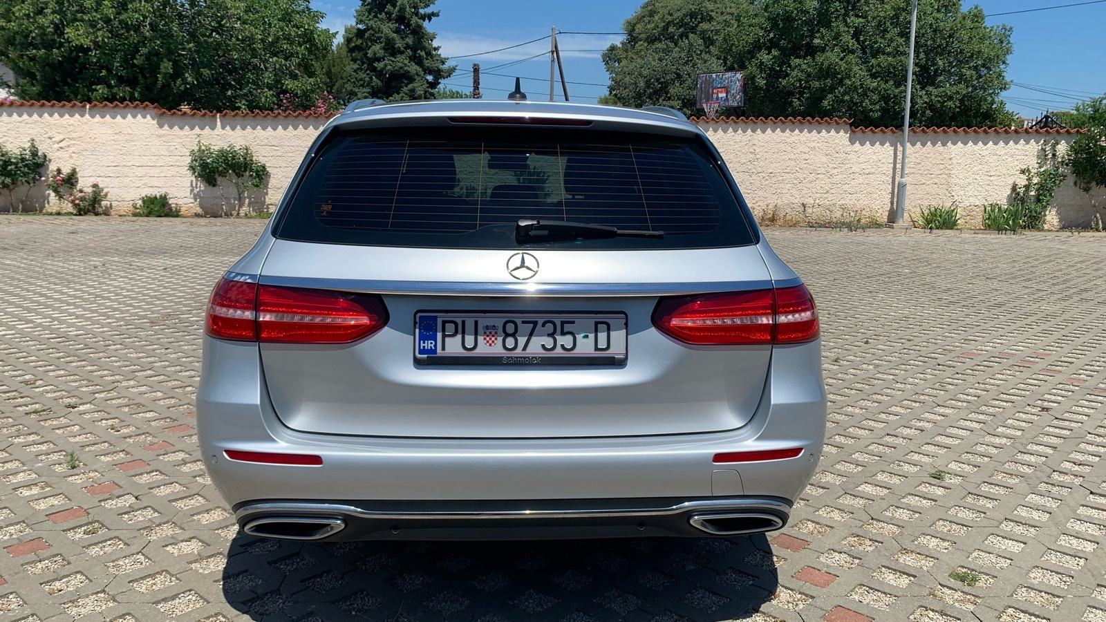 Mercedes-Benz E-klasa T-model 220 d HR regestriran! Kao nov!, fotografija 9