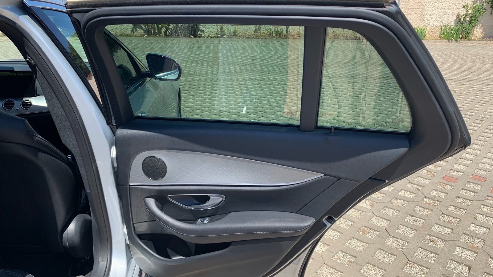 Mercedes-Benz E-klasa T-model 220 d HR regestriran! Kao nov!, fotografija 17