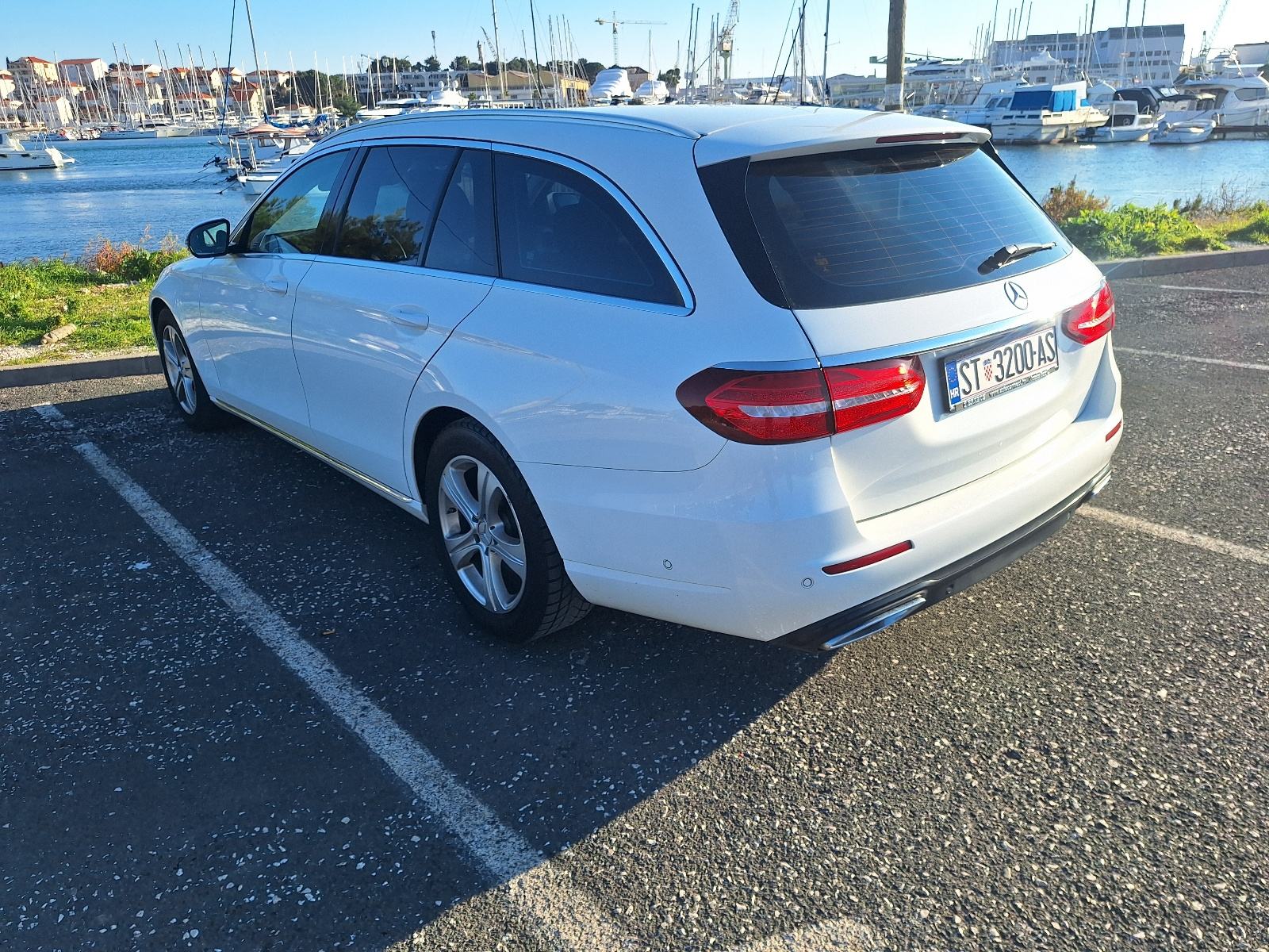 Mercedes-Benz E-klasa T-model 220d automatik, fotografija 4