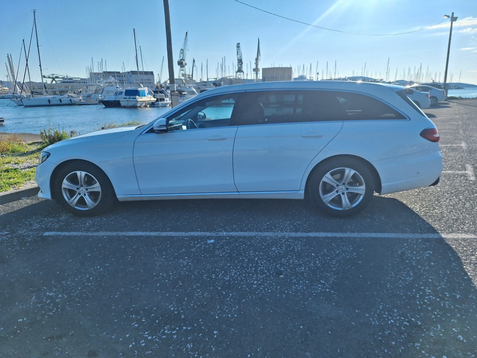 Mercedes-Benz E-klasa T-model 220d automatik, fotografija 5