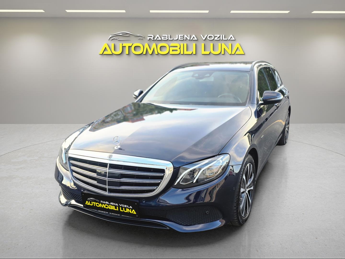 Mercedes-Benz E 300 D / KAMERA / HEAD UP/ 306 KS/, fotografija 6