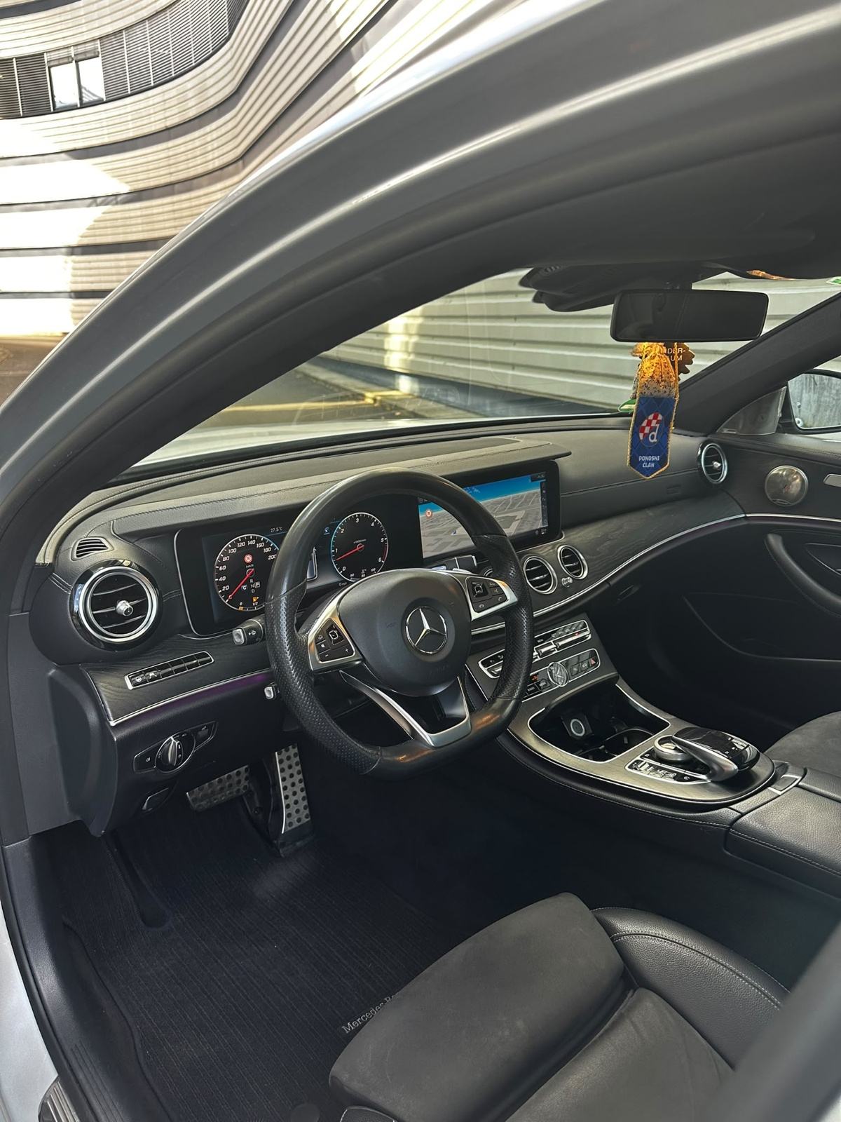 Mercedes-Benz E-klasa T-model 350d 4Matic*AMG*Pano*Navi*360*Novo*, fotografija 10