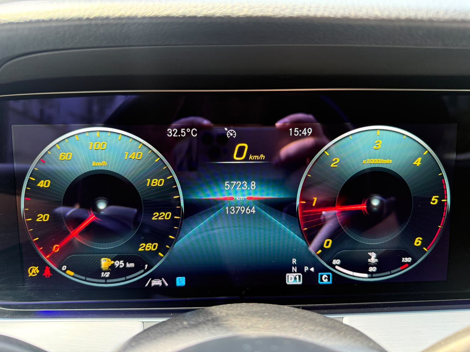 Mercedes-Benz E-klasa T-model E 220 d Karavan, fotografija 18