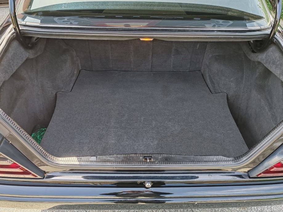 Mercedes-Benz E-klasa W124 Coupe 300TD, pogled izvana - slika 5