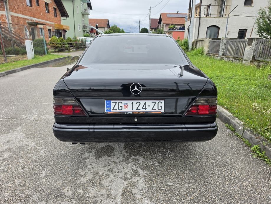 Mercedes-Benz E-klasa W124 Coupe 300TD, fotografija 16