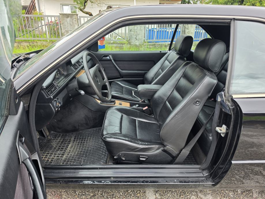 Mercedes-Benz E-klasa W124 Coupe 300TD, fotografija 17