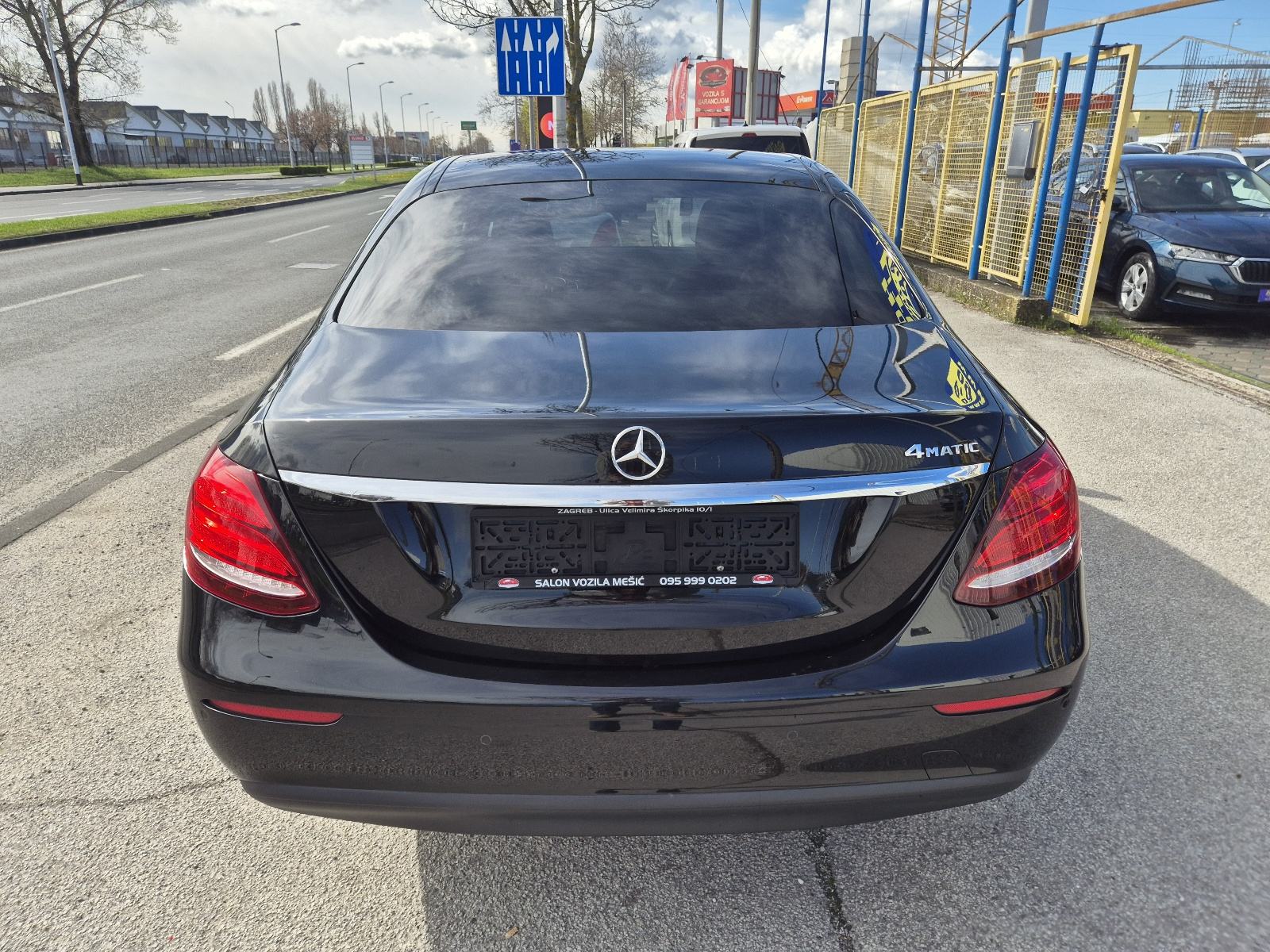 Mercedes-Benz E-klasa 220 d, 4Matic, odlično stanje, garancija..., fotografija 6