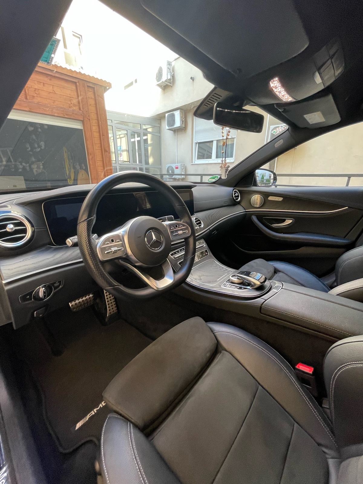 Mercedes-Benz E200d - AMG 2020god, fotografija 10