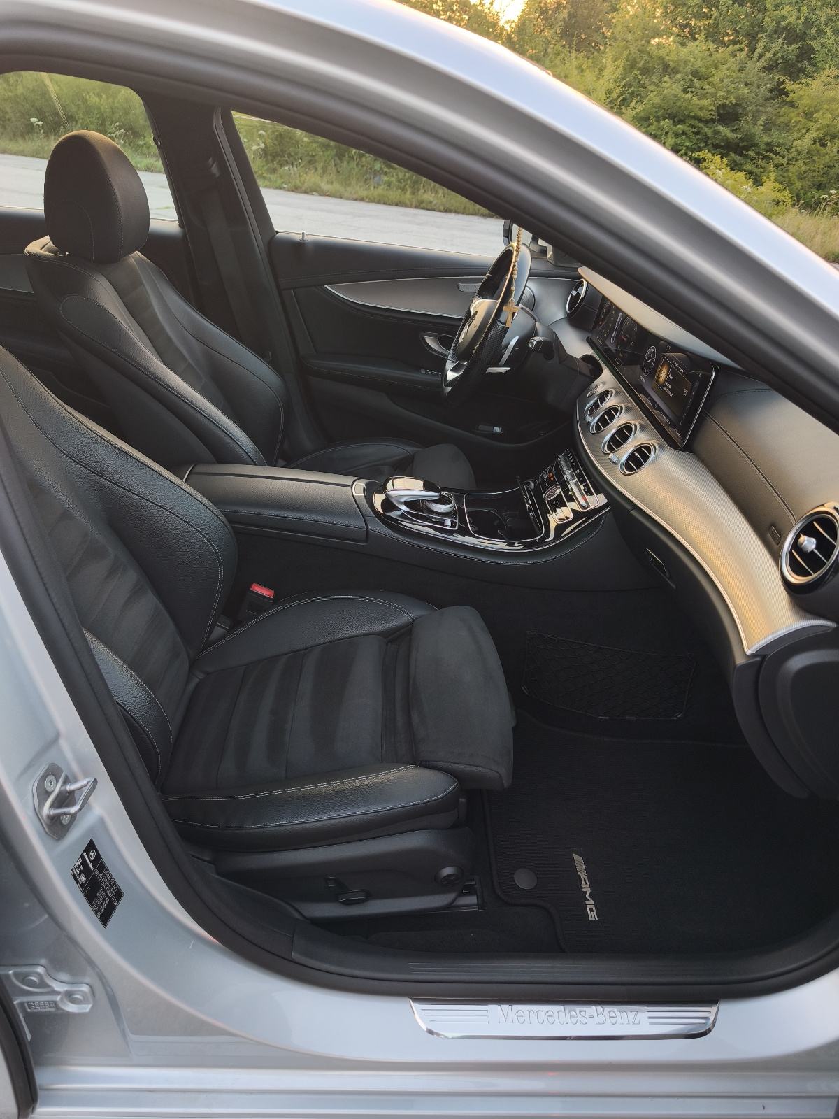 Mercedes-Benz E220 AMG line, fotografija 9