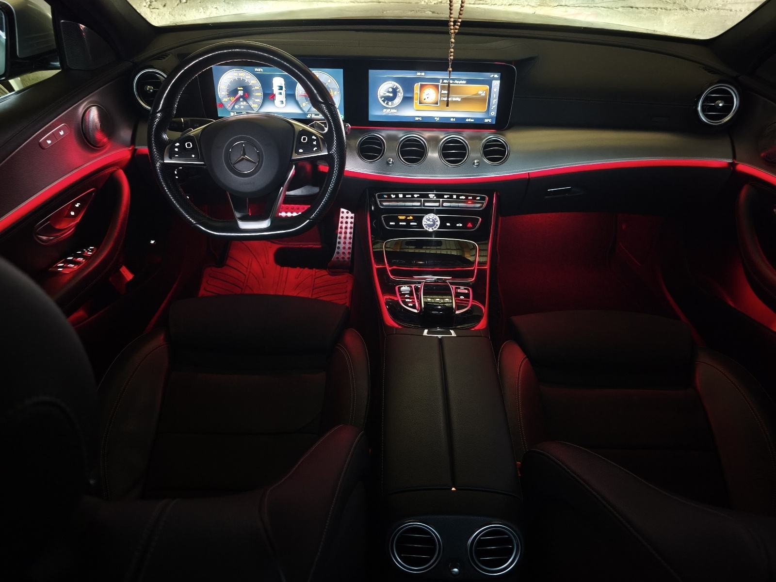 Mercedes-Benz E220 AMG line, fotografija 13