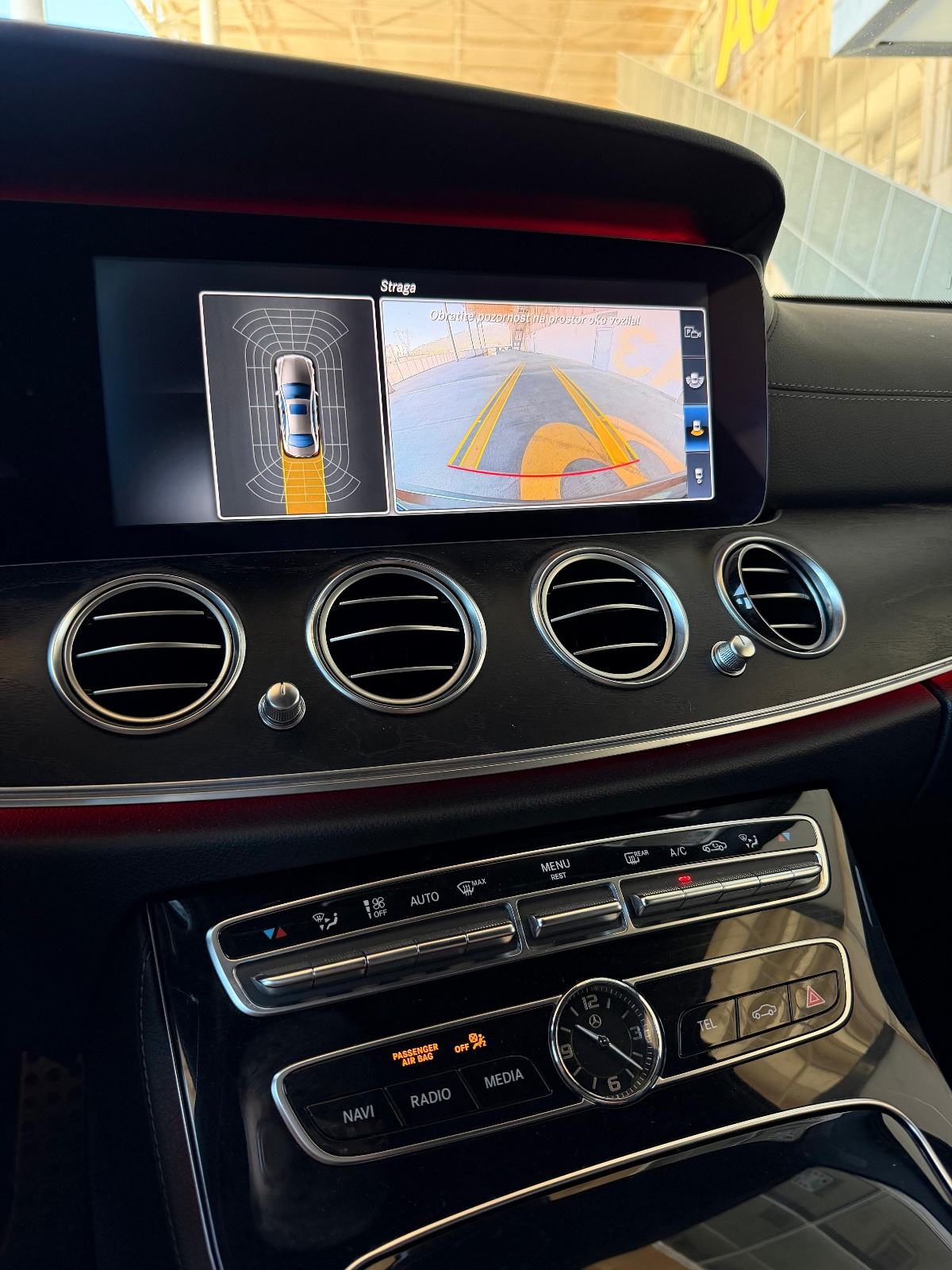 MERCEDES BENZ E220 D - 3xAMG PAKET - WIDESCREEN,KAMERA,AMBIENT LIGHT, fotografija 8