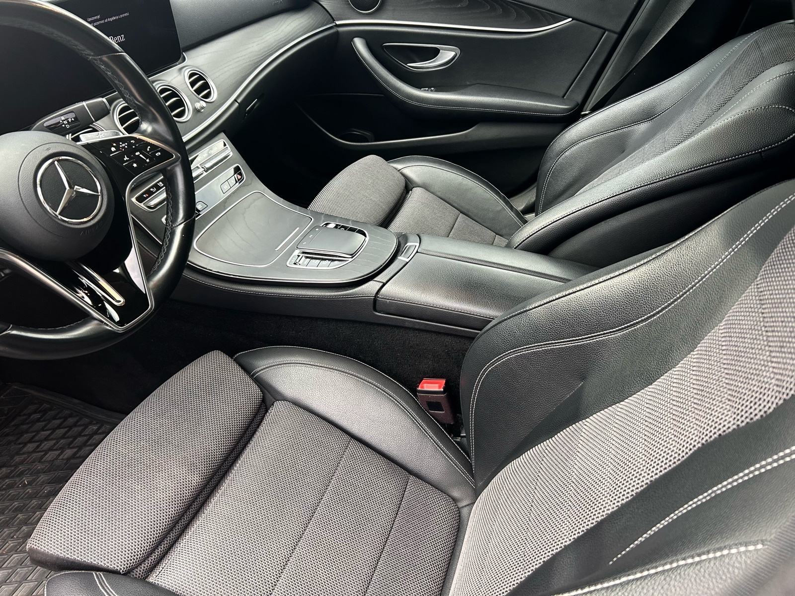 Mercedes-Benz e220d Automatic 9 G!!!!, fotografija 6