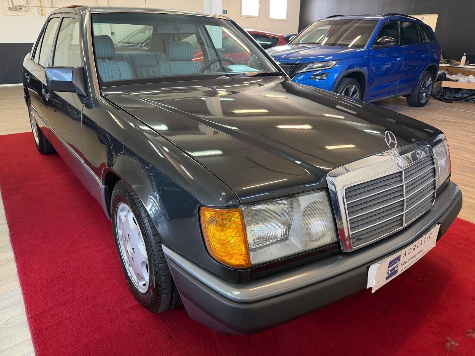 Mercedes-Benz E250d W124 redizajn ***AUTOMATIK, KLIMA*** OM602, pogled izvana - slika 1