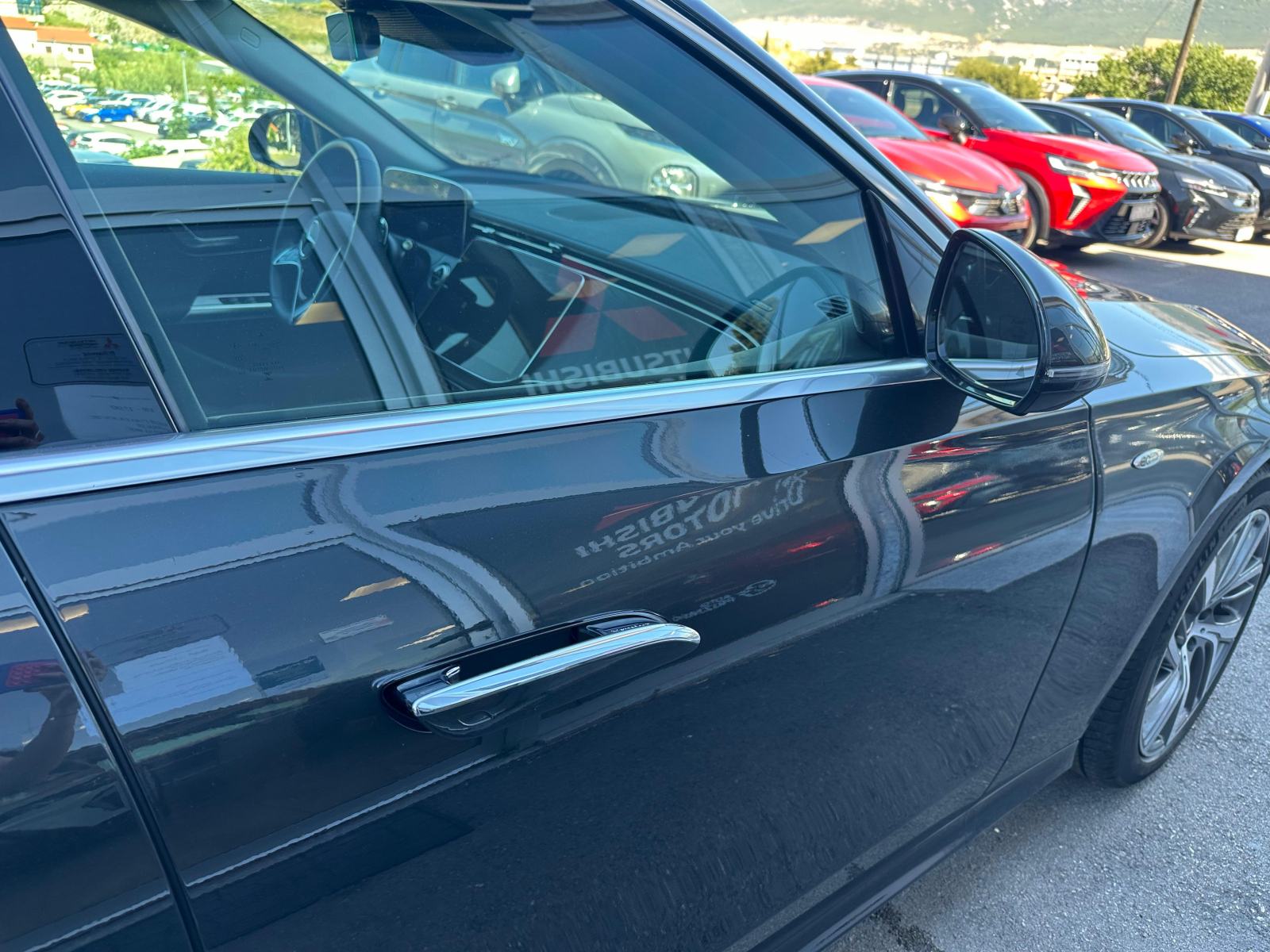 Mercedes-Benz E300 e Plug-in Hybrid 2024. godište (12/2024.), fotografija 10