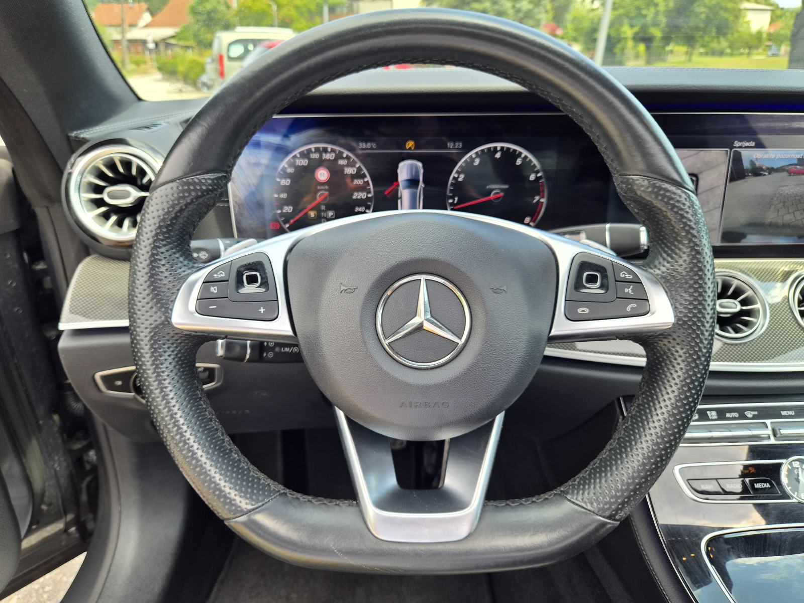 Mercedes-Benz E400 COUPE, 4MATIC, 9G, AMG, 2018., TOP STANJE, SERVISNA, fotografija 15