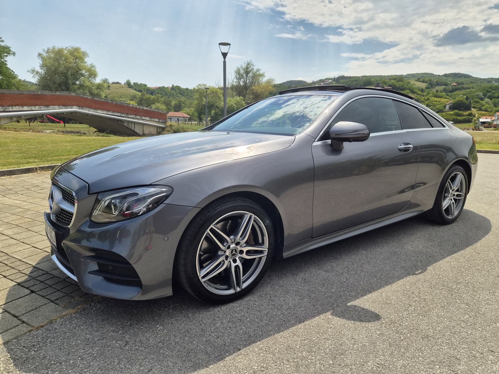 Mercedes-Benz E400 COUPE, 4MATIC, 9G, AMG, 2018., TOP STANJE, SERVISNA, pogled izvana - slika 2