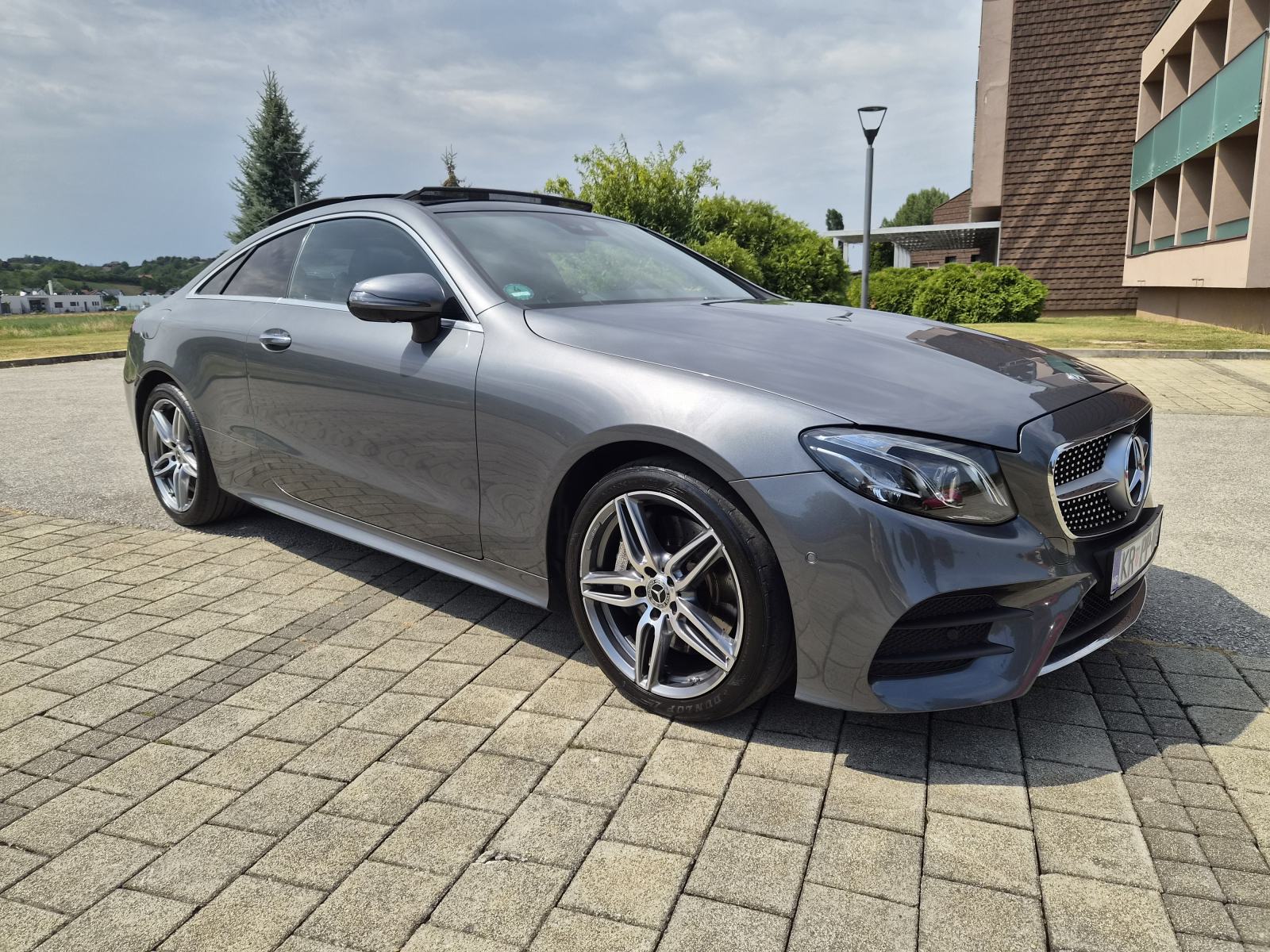 Mercedes-Benz E400 COUPE, 4MATIC, 9G, AMG, 2018., TOP STANJE, SERVISNA, fotografija 10