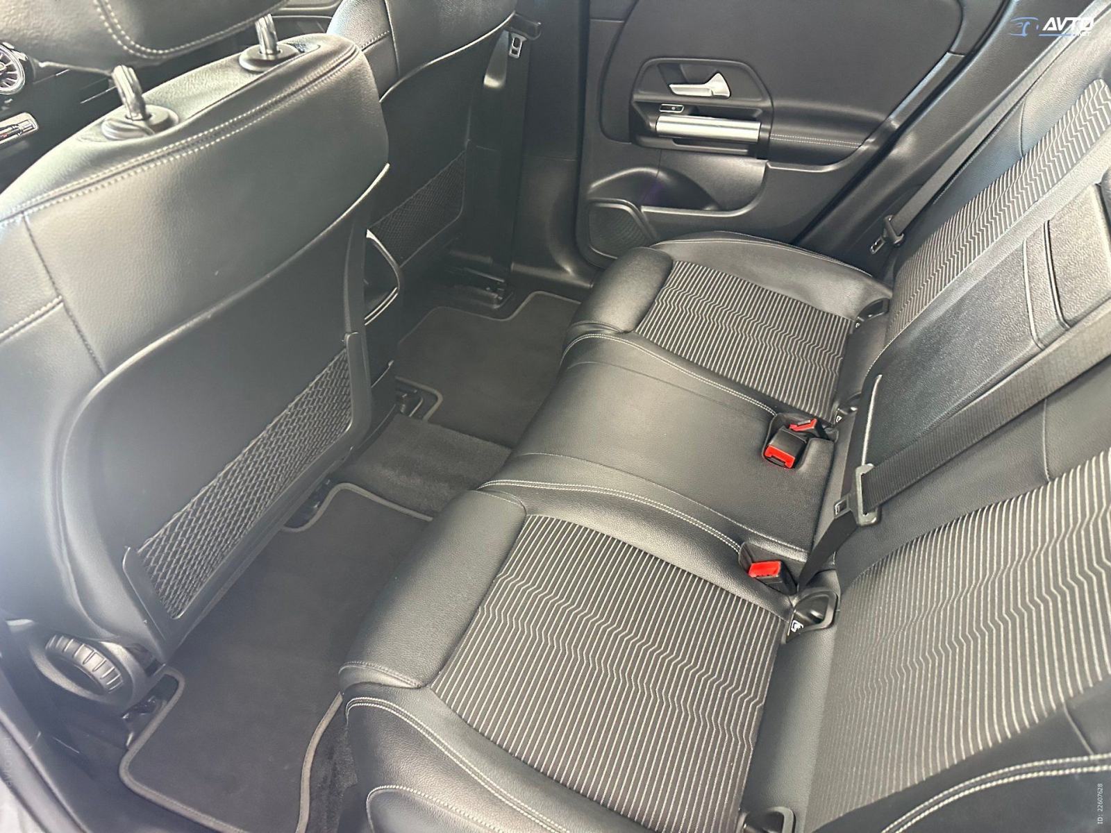 Mercedes-Benz EQA 250 Progressive.KAMERA.NAVI.LED.KOŽA.78.000 KM, fotografija 9