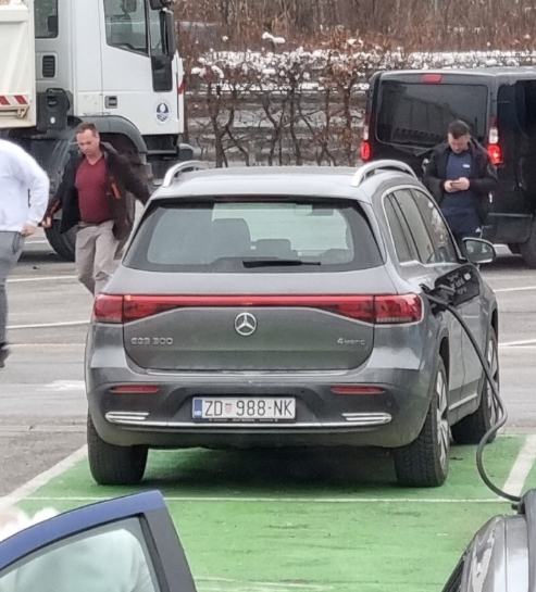 Mercedes-Benz EQB 300 4matic, pogled izvana - slika 4