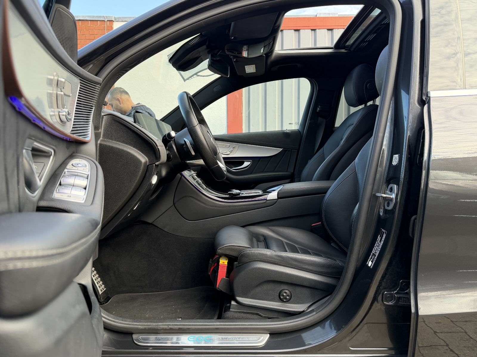 Mercedes-Benz EQC 400, AMG, TOP STANJE, SERVISNA, fotografija 16