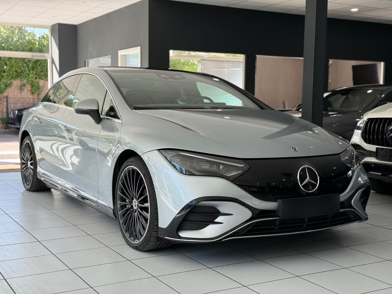 Mercedes-Benz EQE 350+ AMG | MASAŽA | PANO | HEAD-UP | BURMESTER, fotografija 2