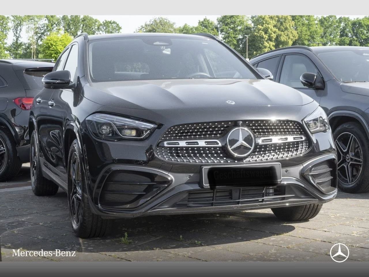 Mercedes-Benz GLA 180 AMG automatik, fotografija 3