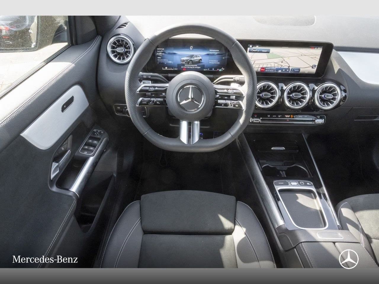 Mercedes-Benz GLA 180 AMG automatik, fotografija 10