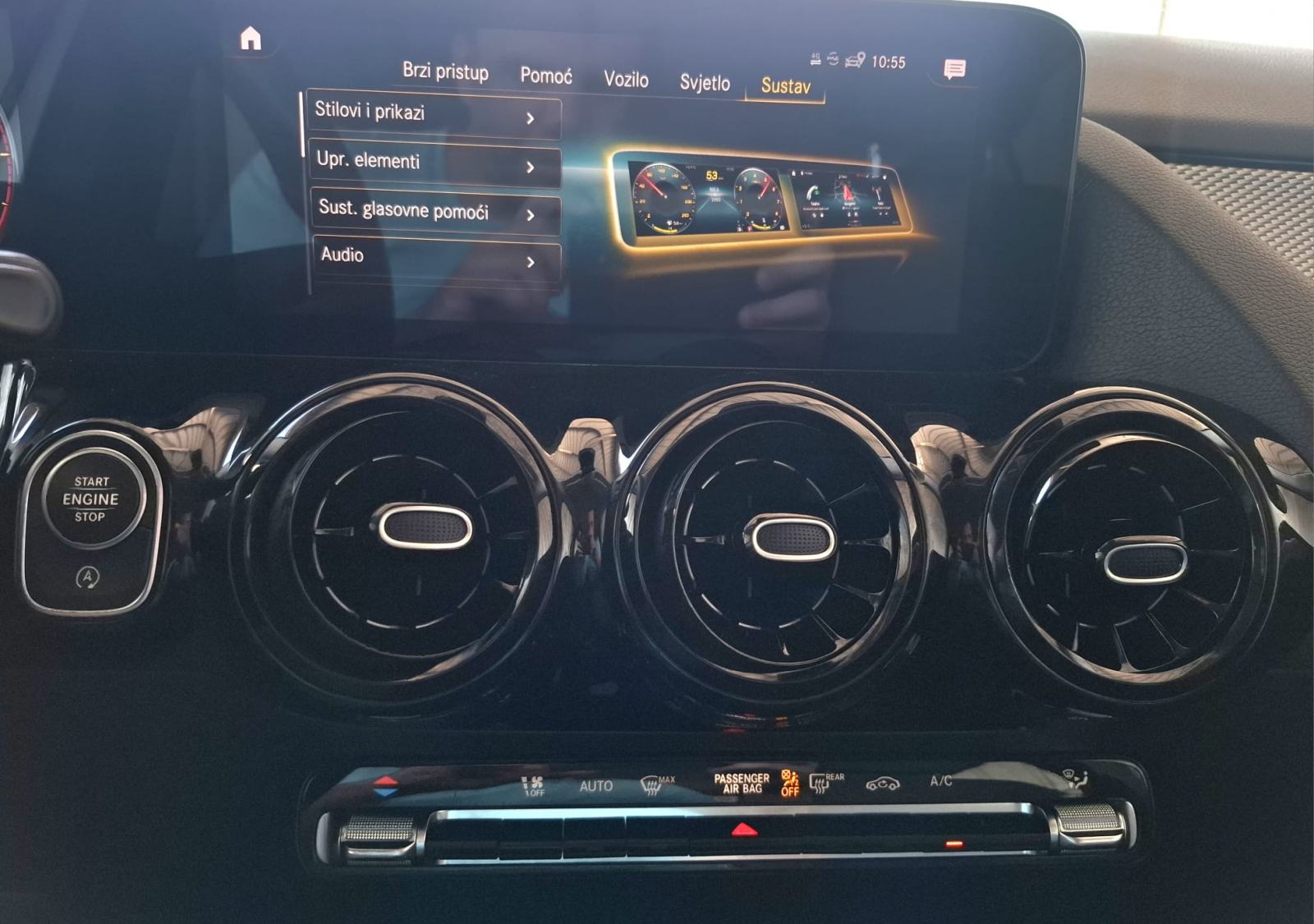 Mercedes-Benz GLA 180 d AUTOMATIK LUXURY NAVI 2xPDC FULL LED GARANCIJA, fotografija 19