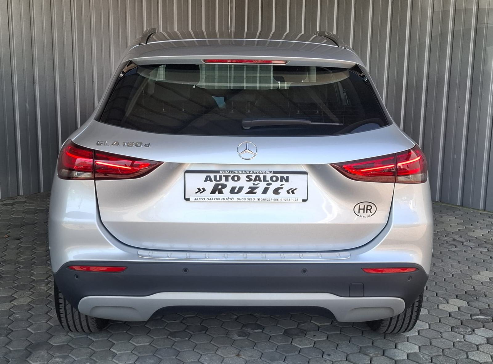 Mercedes-Benz GLA 180 d AUTOMATIK LUXURY NAVI 2xPDC FULL LED GARANCIJA, pogled izvana - slika 5