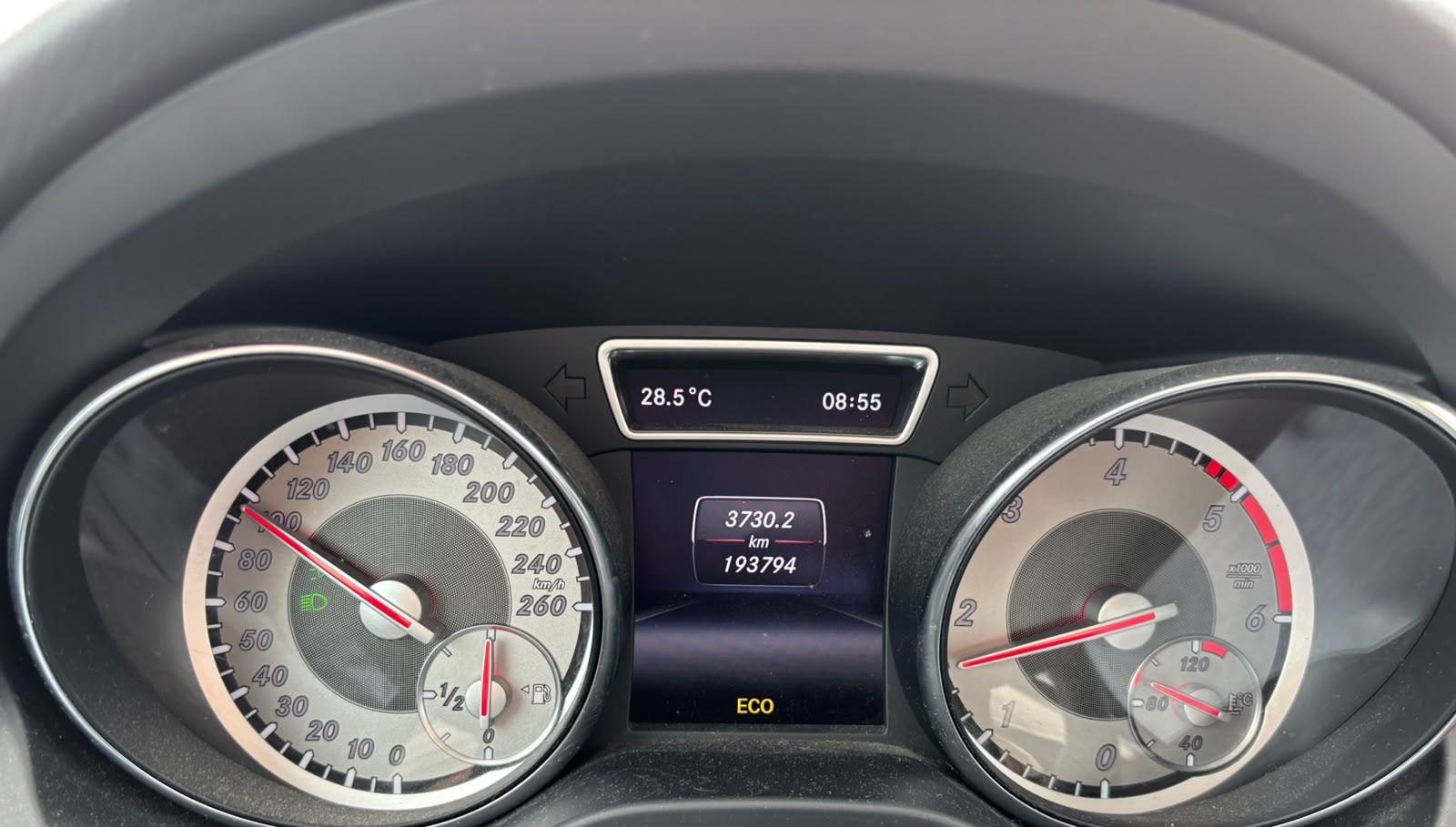 Mercedes GLA 200 CDI | Navi | Park. senzori | Tempomat, fotografija 8