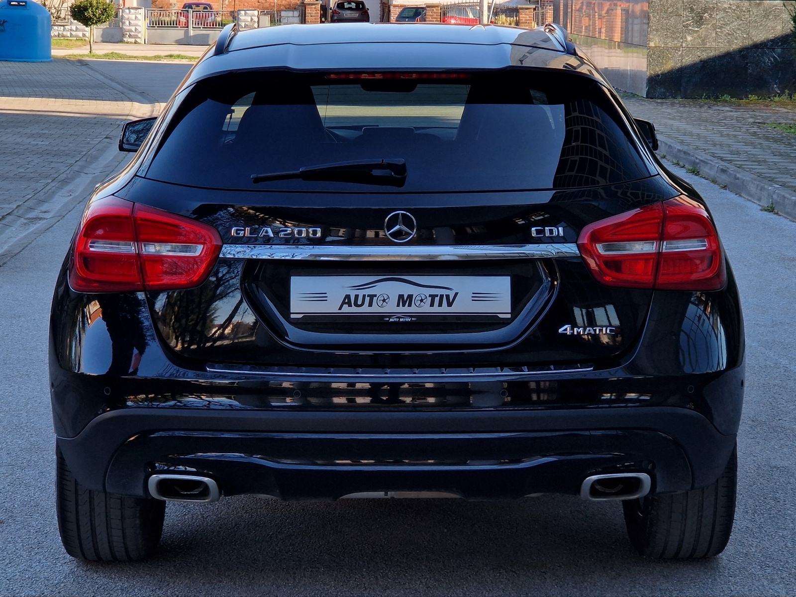 MERCEDES-BENZ GLA 200 CDI 4MATIC - BOGATA OPREMA-SERVISNA-REG.07/2027., fotografija 8