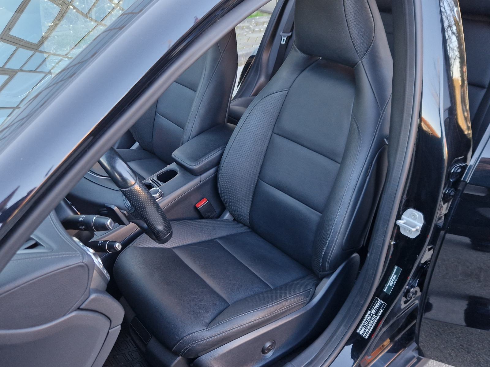 MERCEDES-BENZ GLA 200 CDI 4MATIC - BOGATA OPREMA-SERVISNA-REG.07/2027., fotografija 13