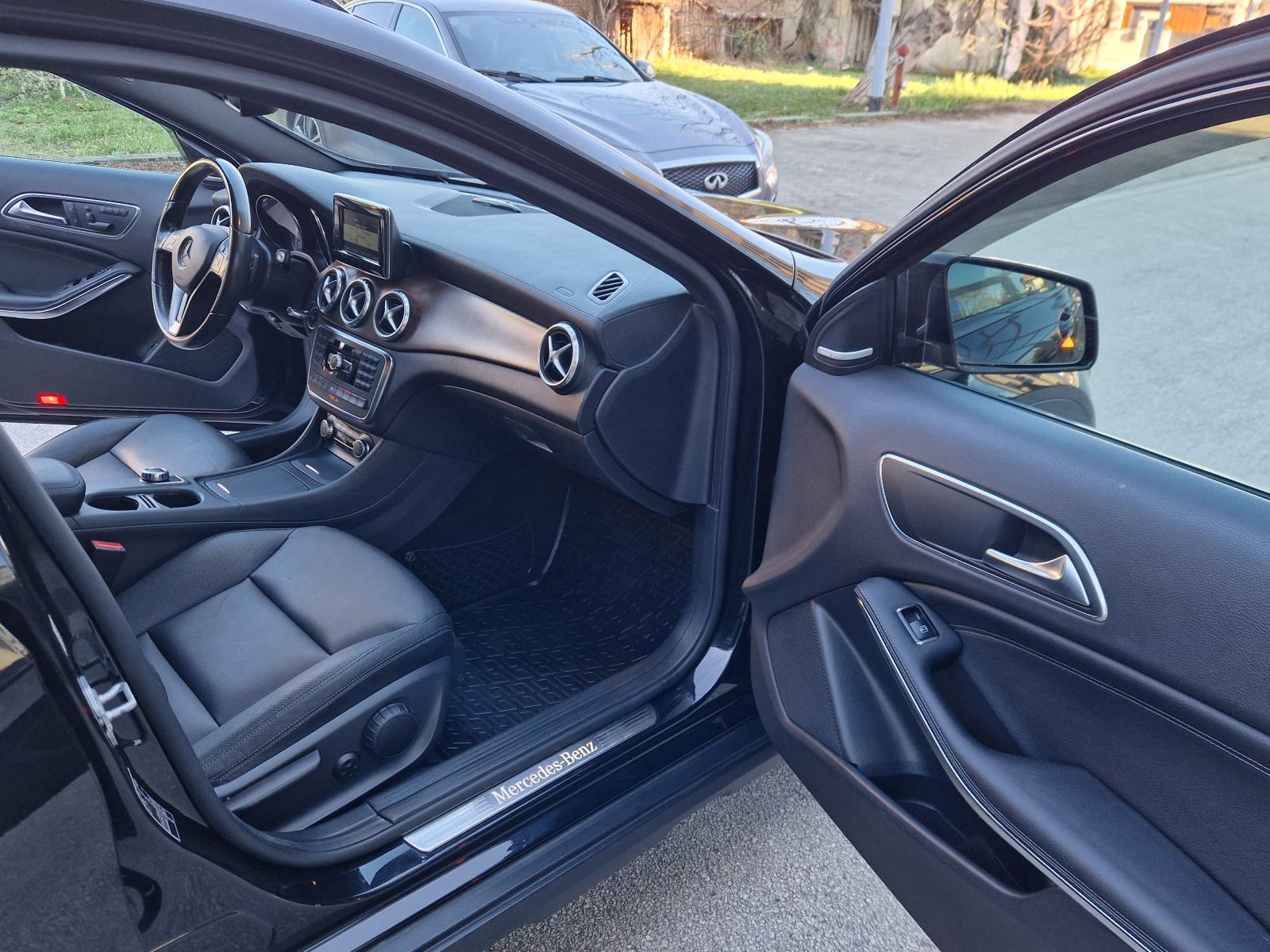MERCEDES-BENZ GLA 200 CDI 4MATIC - BOGATA OPREMA-SERVISNA-REG.07/2027., fotografija 16