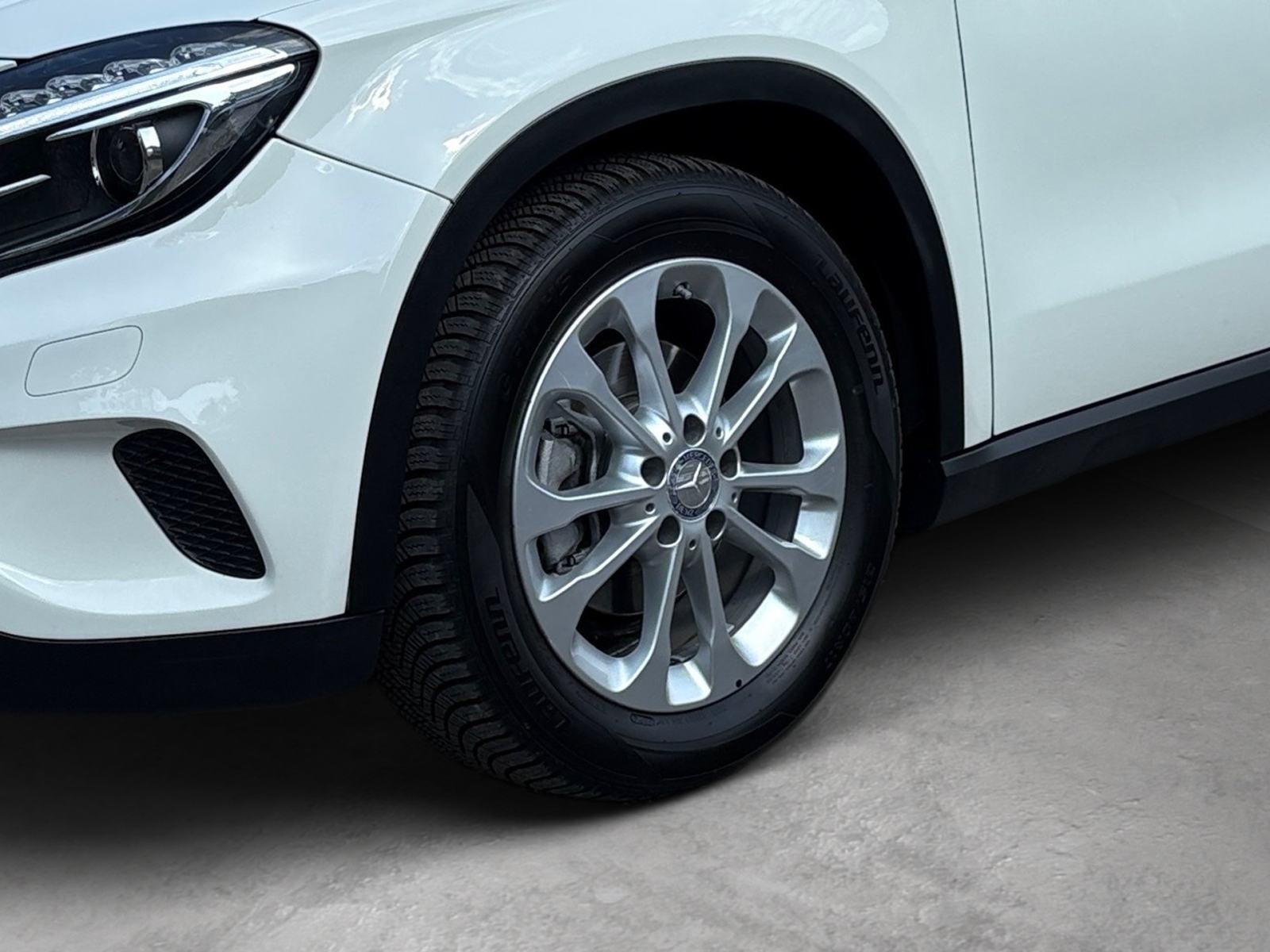 Mercedes-Benz GLA 200 CDI 4MATIC ODLICAN, fotografija 6