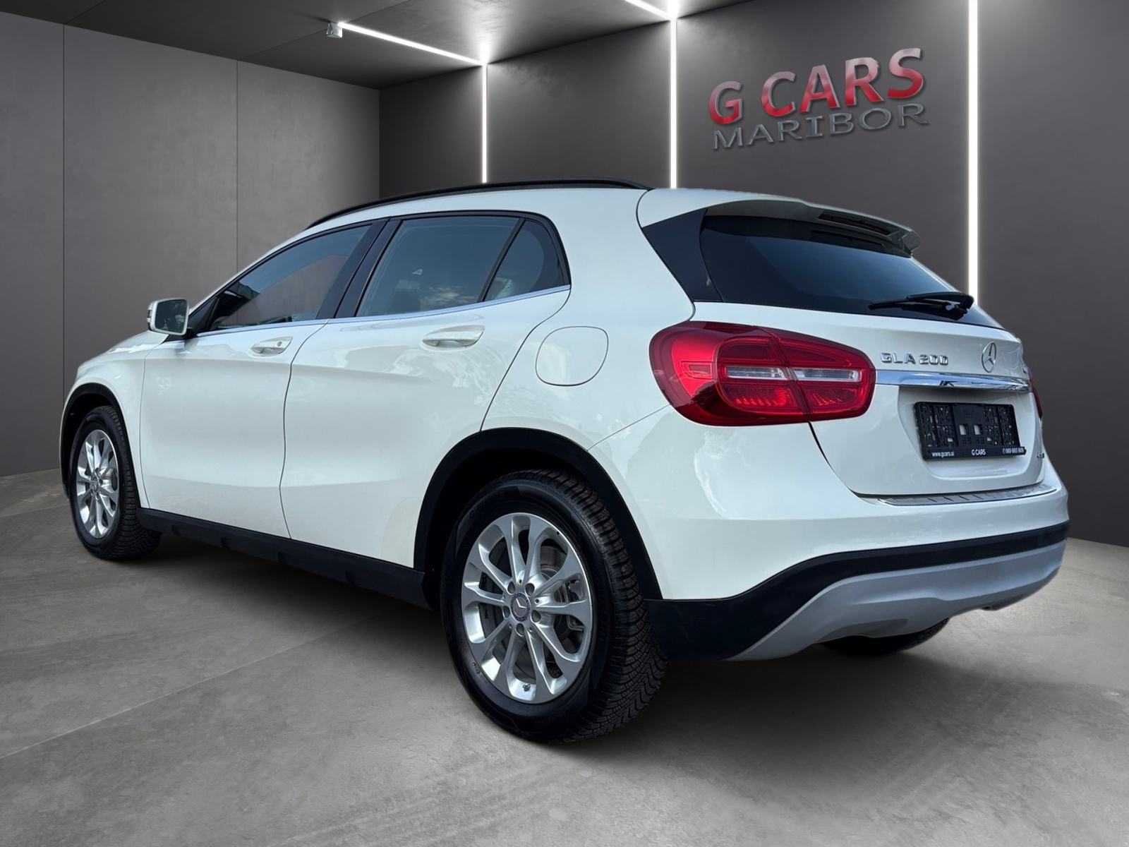 Mercedes-Benz GLA 200 CDI 4MATIC ODLICAN, fotografija 4