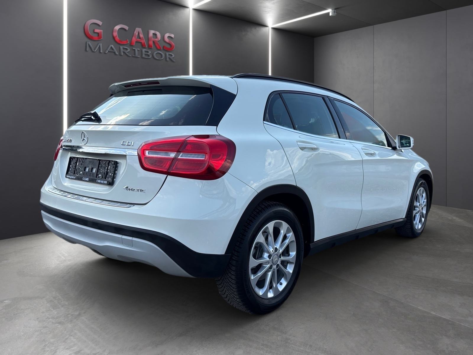 Mercedes-Benz GLA 200 CDI 4MATIC ODLICAN, fotografija 3