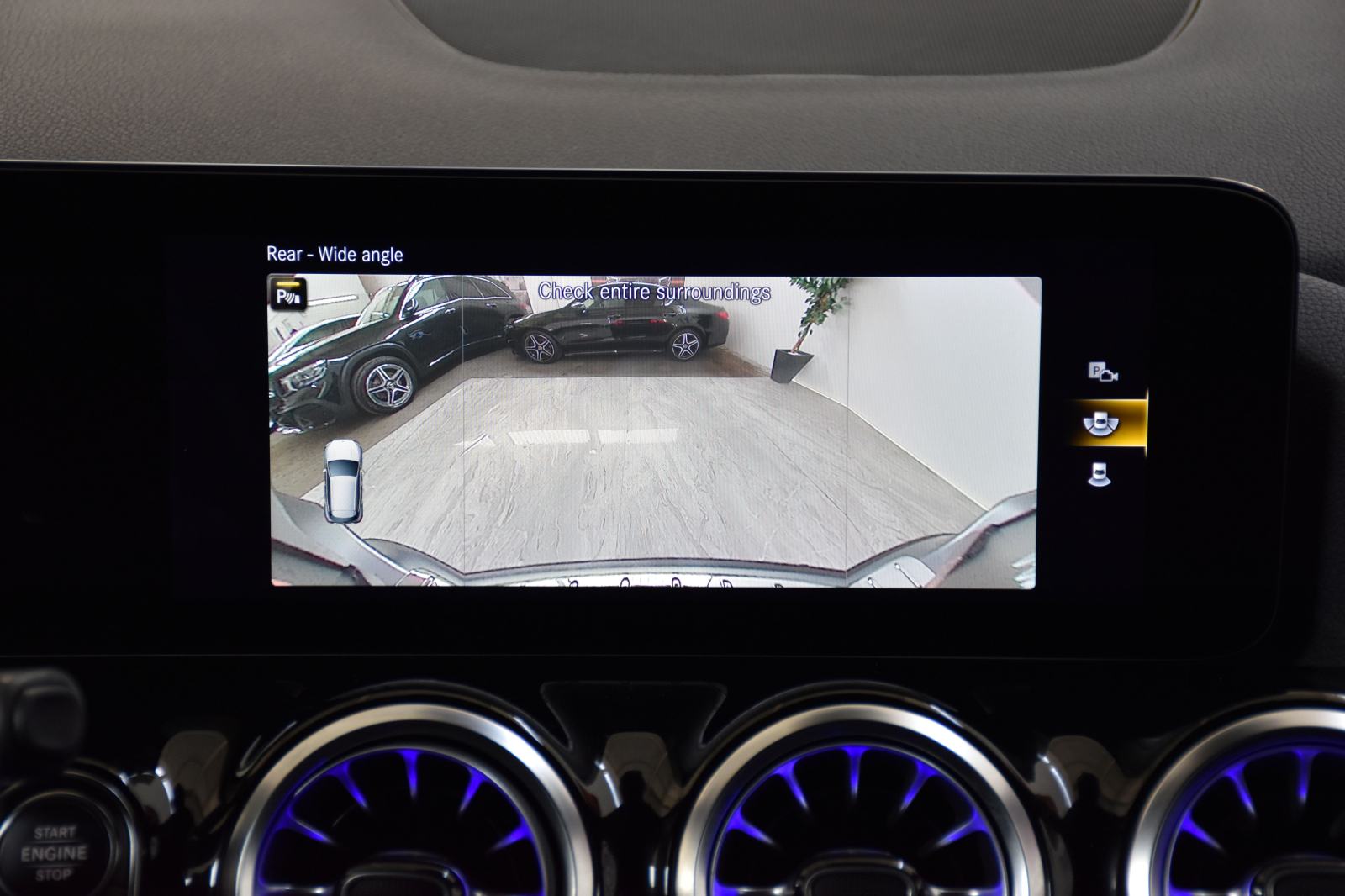 Mercedes-Benz GLA 200 d AMG-LINE MATT KAMERA AMBIENT ASSIST KEYLESS, fotografija 8