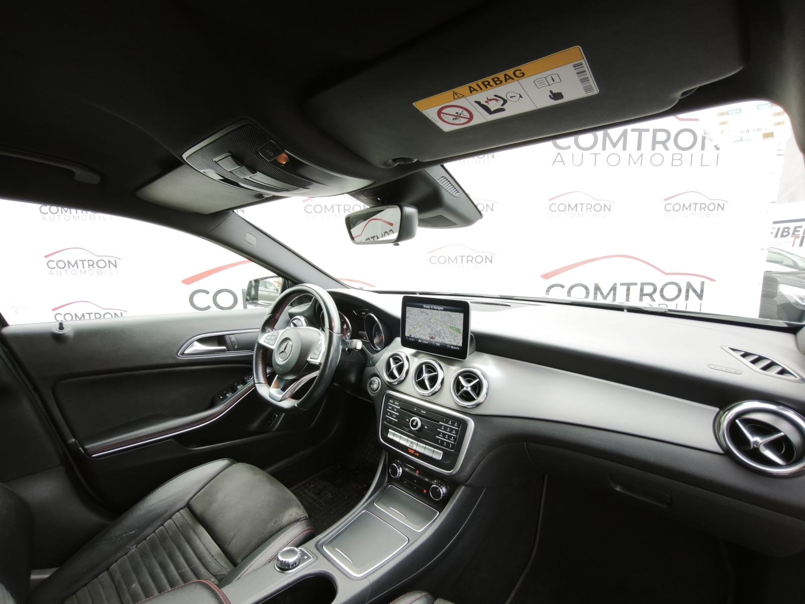 Mercedes-Benz GLA 200 d**AMG**NIGHT PAKET**, fotografija 10