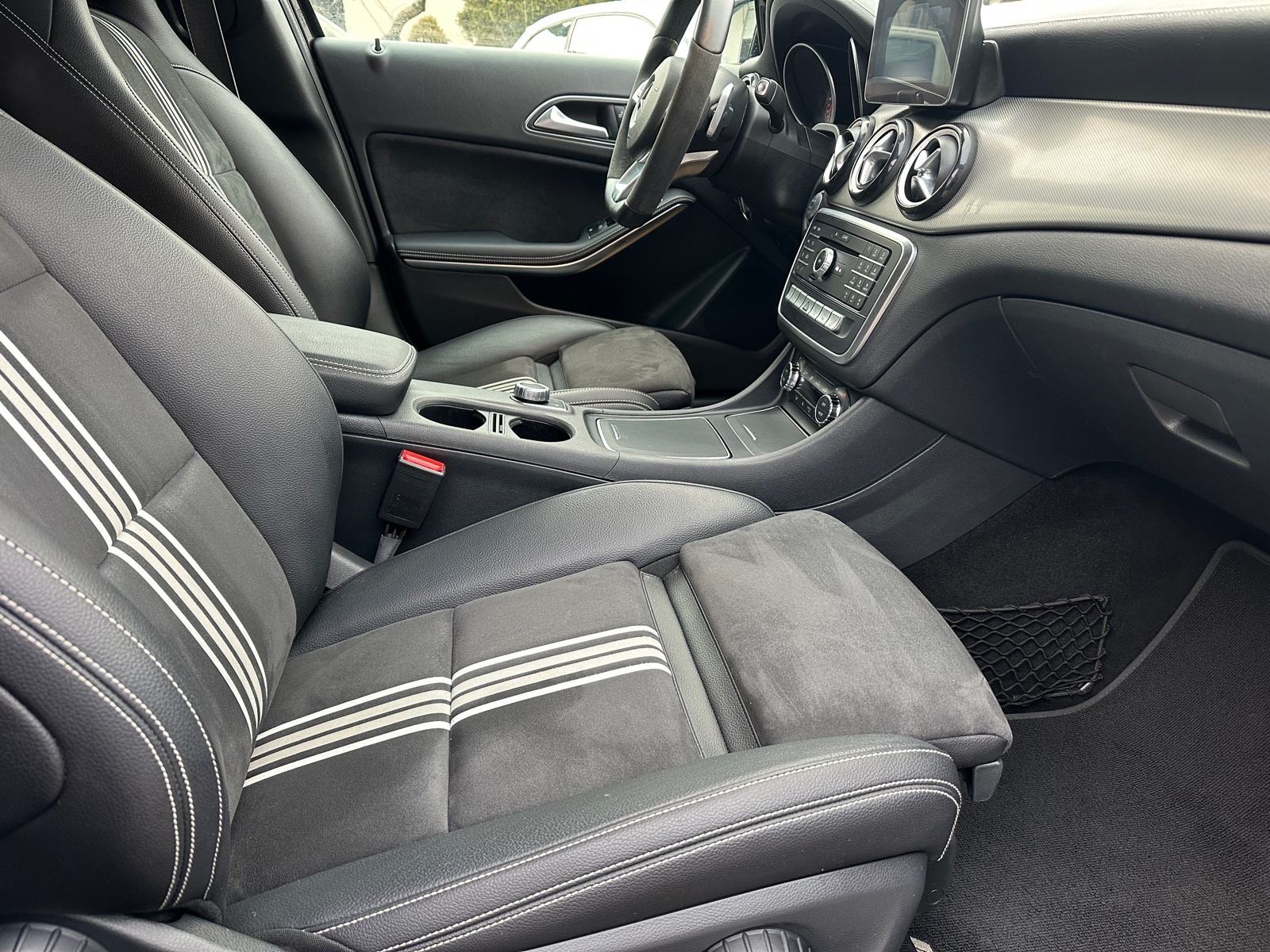 Mercedes-Benz GLA 200 d AMG ✅OČUVAN✅ EDITION AMG✅, fotografija 15