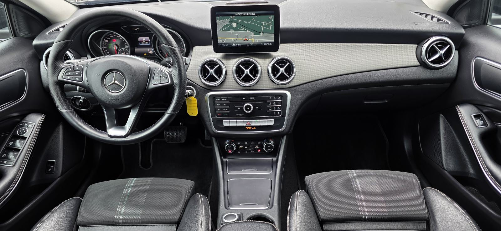 Mercedes-Benz GLA 200D, 4X4, AUT., BI-XENON, NAVI, TEMP, JAMSTVO..., fotografija 15