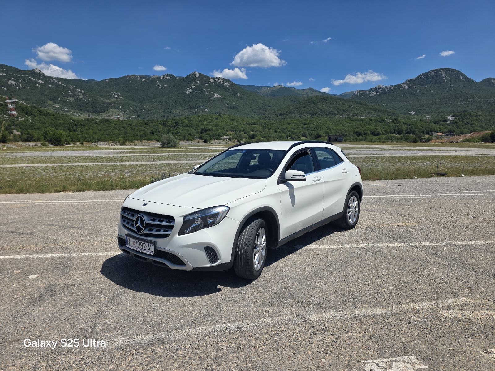 Mercedes-Benz GLA 200 d automatik, fotografija 2
