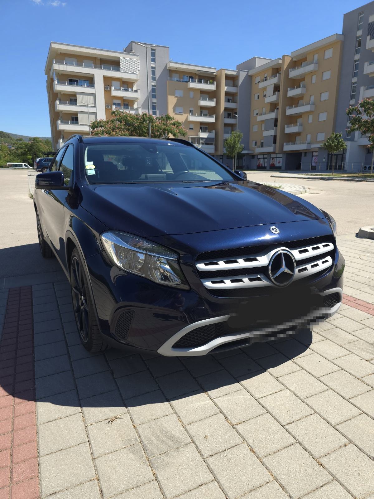 Mercedes-Benz GLA 200 d automatik, fotografija 4