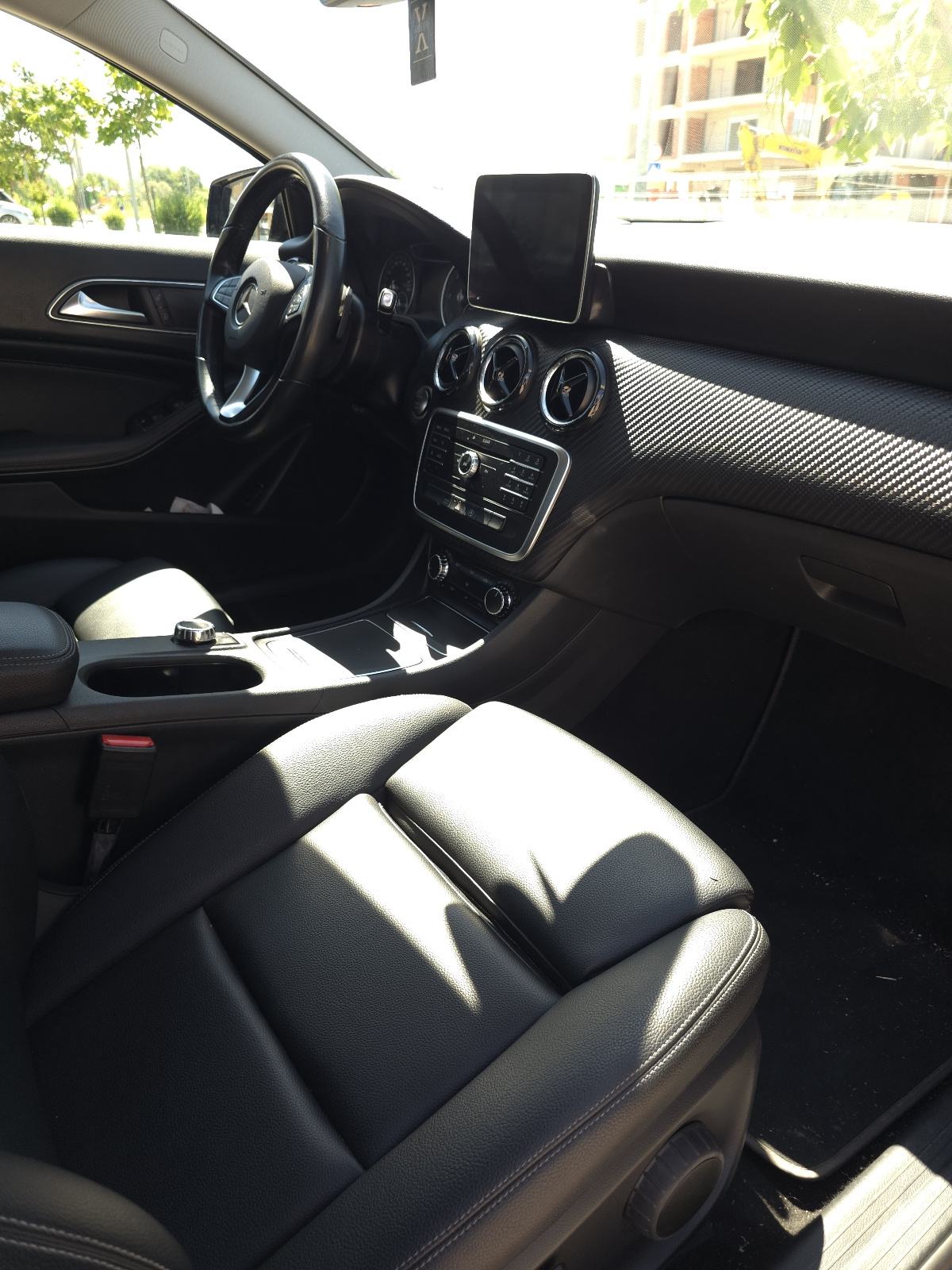 Mercedes-Benz GLA 200 d automatik, fotografija 10